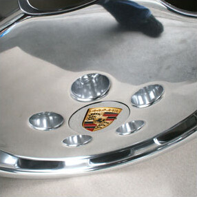 Polierte Porsche-Felge